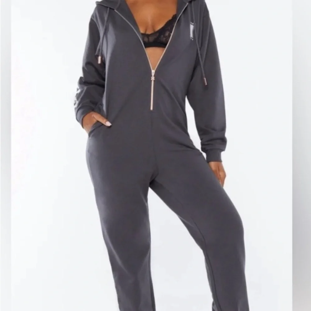 Savage X Fenty - Forever Savage Showgirl Hooded Gray Onesie